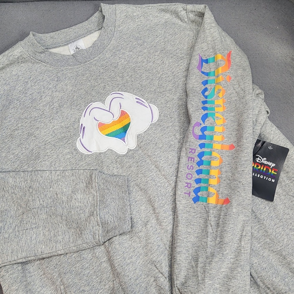 Disney Sweatshirt Gray Rainbow Mickey Heart Disneyland‎ Pride Collection XL NWT